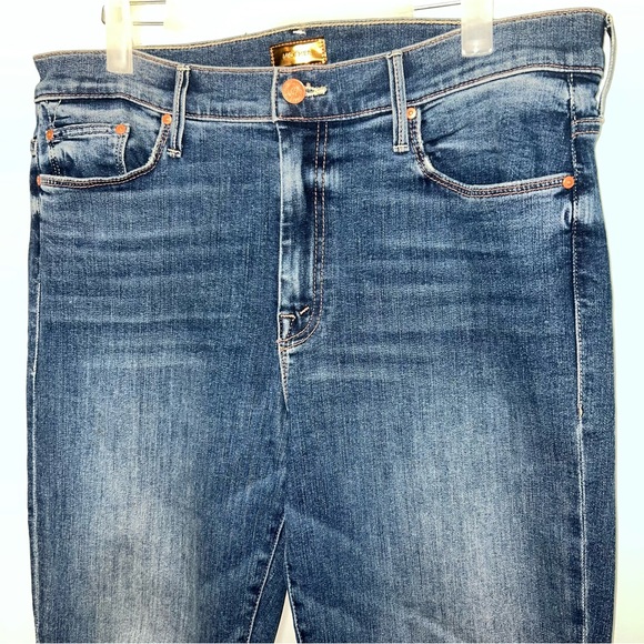 MOTHER The Weekender Fray Jeans Denim Dark Wash Women’s Size 32 - Picture 13 of 17